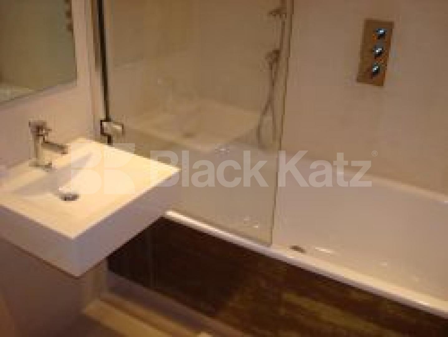 			New Instruciton, 1 Bedroom, 1 bath, 1 reception Flat			 Arlington Road, Camden Town/Regents Park